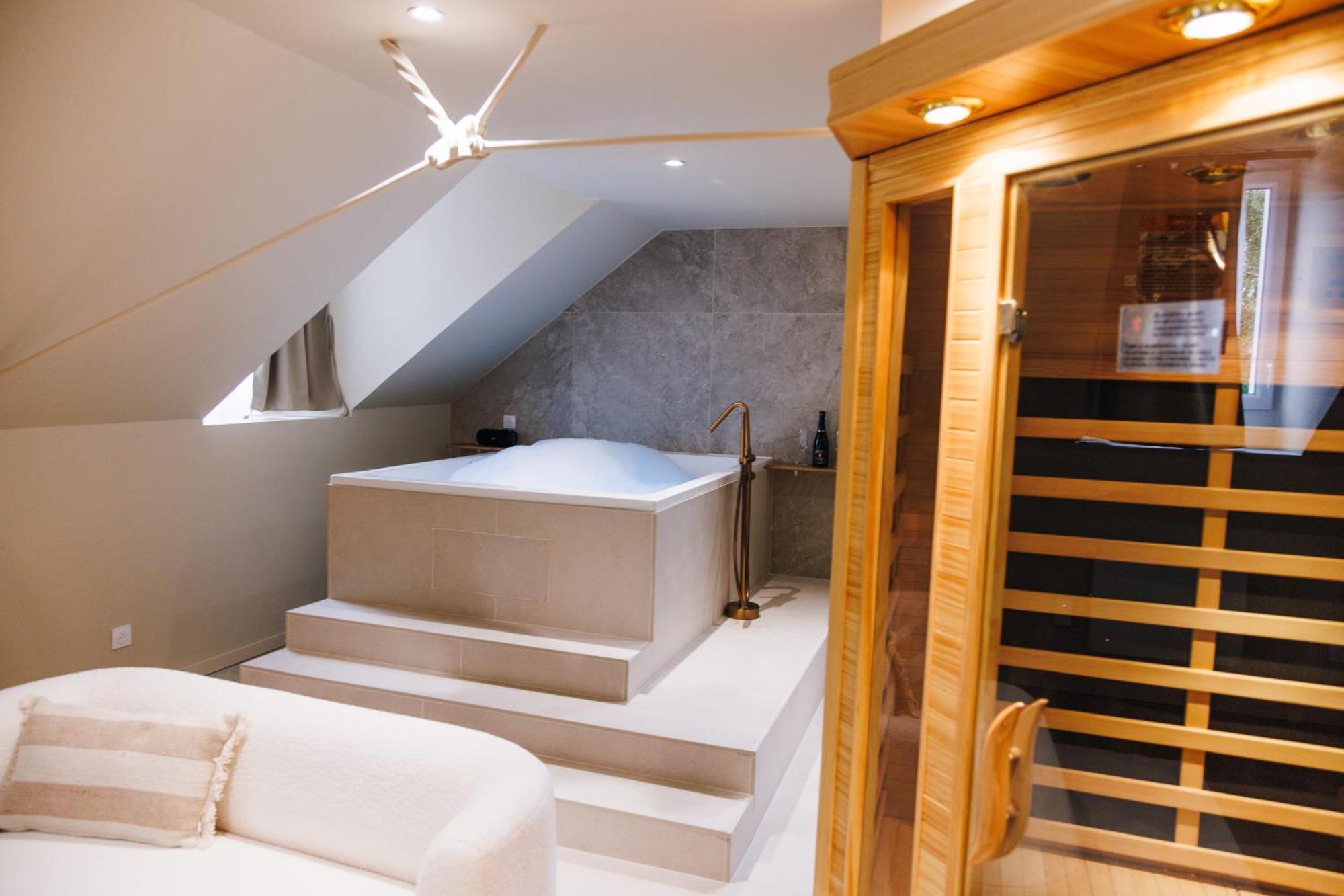 Eden Room - Luxe, Balneo & Sauna Le Mans Zewnętrze zdjęcie
